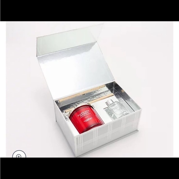 HomeWorx by Slatkin & Co. Garland Berry Candle and Diffuser Set - Picture 5 of 5